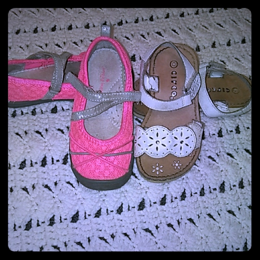 2 pairs of girls shoes